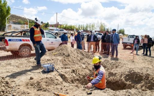 El intendente supervisó los avances de la obra de gas en barrio Acceso Norte