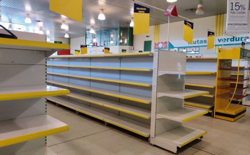 Clientes “vaciaron” La Proveeduría en un solo día