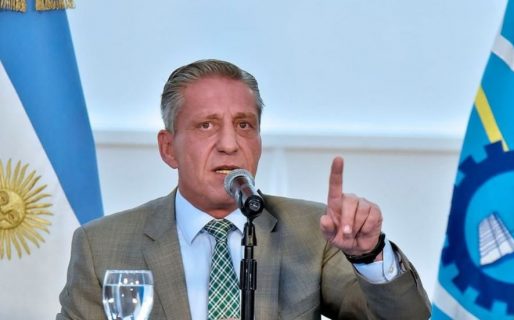 Arcioni: «No me parece momento para hablar de adelantamiento de elecciones»