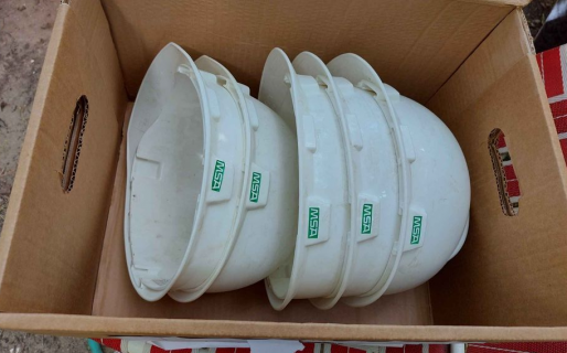 Una comodorense vende las herramientas que dejó su ex en la casa: “Se van con la mejor oferta”