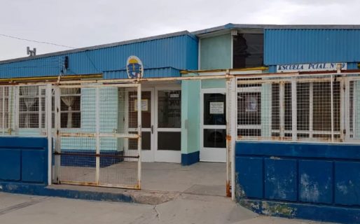 Atentan contra la Escuela N°39 incendiando el edificio