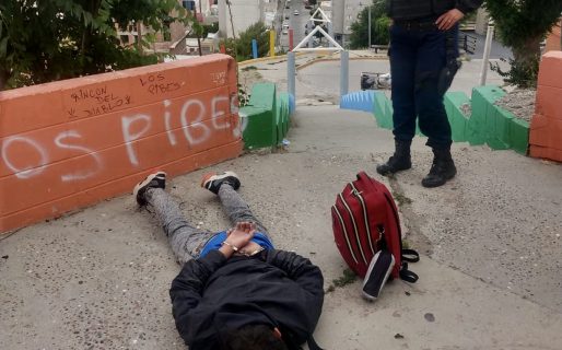 Robó en la camioneta de un policía federal y tras una corrida quedó detenido