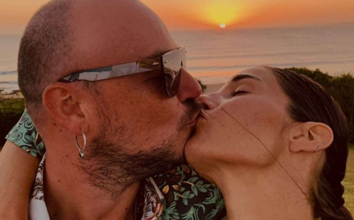 Juana Viale se mostró besando a un hombre que no es su novio: “Somos más que dos”