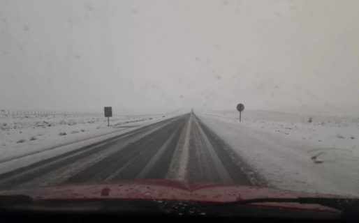 Santa Cruz: restringen circulación a todo tipo de vehículos por nieve en ruta