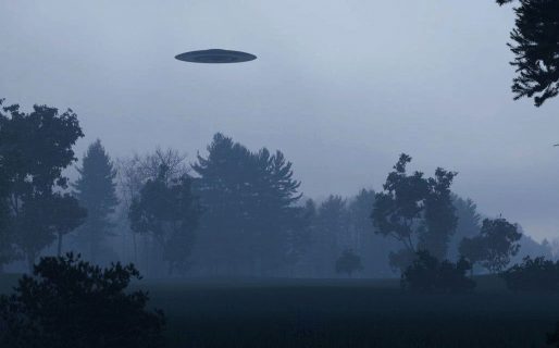 Una pareja tenía un encuentro íntimo cuando vieron un grupo de OVNIS