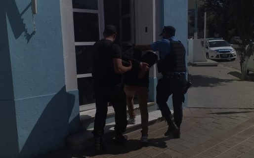 Detenido por golpear a una joven y hacer disturbios en un local nocturno