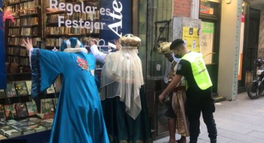 Insólito: Demoraron a los Reyes Magos en Rosario por una denuncia de un celular robado