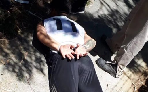 Le arrebató el teléfono a una joven pero fue atrapado por la Policía