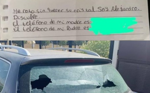 Un niño rompió la luneta de un vehículo y dejó una nota disculpándose