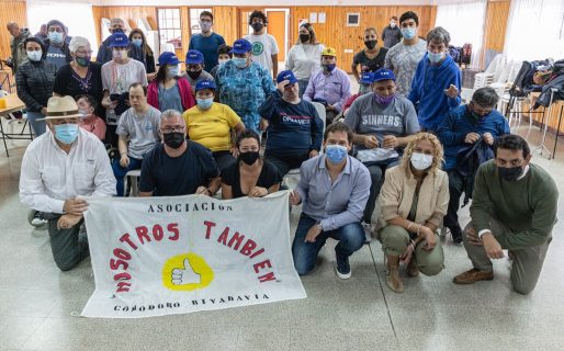 Luque acompañó a “Nosotros también” en el cierre de la colonia de verano
