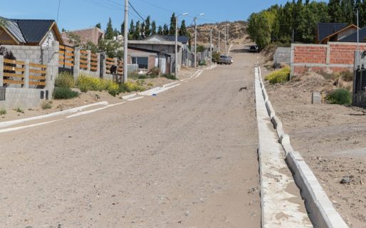 El Municipio avanza en la construcción de cordones cuneta en distintos sectores de la ciudad