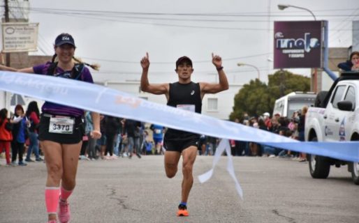 Joaquín Arbe y Dahyana Juarez; los mejores de la Corrida Internacional de Diario Crónica