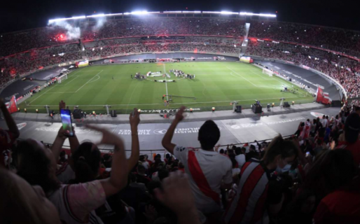 River se renueva con un cambio de escudo y sorprende a los hinchas