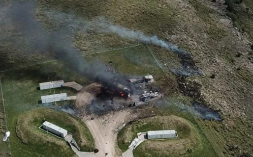 Tres muertos por el estallido de dos polvorines en una fábrica de explosivos