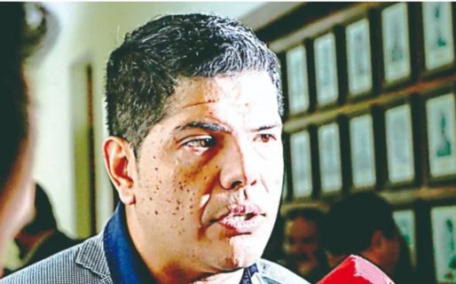 Sólo en el Ministerio de Educación hay más de 100 licencias gremiales