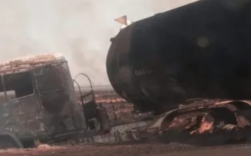 Un camión con 30.000 litros de gas explotó en Corrientes al quedar en medio de las llamas