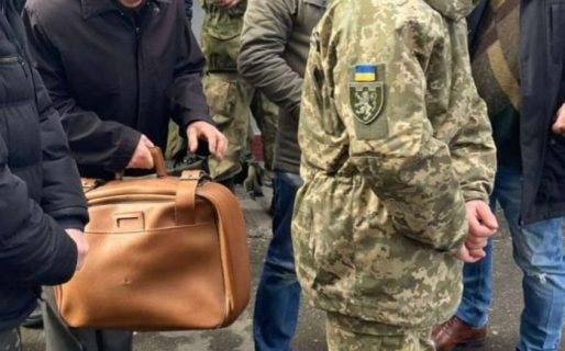 Un abuelo de 80 años se presentó para alistarse en el ejército ucraniano: “Lo hago por mis nietos”