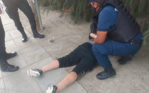 Se asustó cuando vio a la policía porque tenía 33gr de marihuana consigo