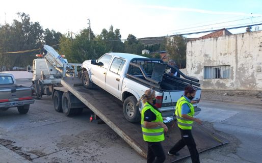 Por manejar borracho terminó chocando: no hubo heridos porque impactó a una camioneta estacionada