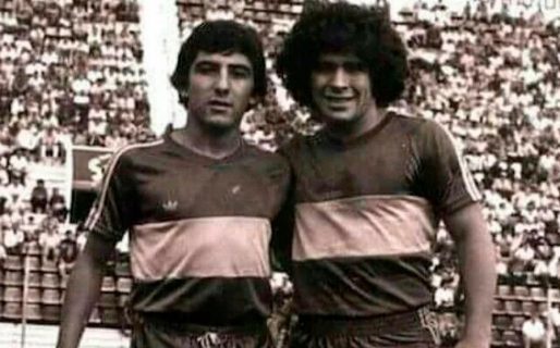 Debutó en Boca el mismo día que Maradona y dio dos vueltas olímpicas con Diego: “Fue muy triste ver el camino que tomó hacia los vicios y las drogas”