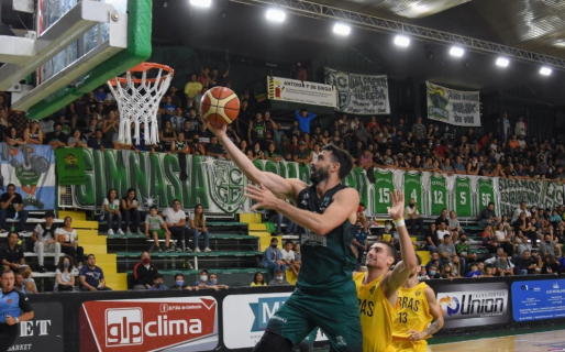 Gimnasia trituró a Obras por 44 puntos y se afirma en lo alto de la tabla