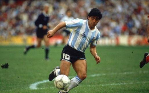 La historia de cómo un tatuaje de Maradona salvó a un grupo de periodistas en Ucrania