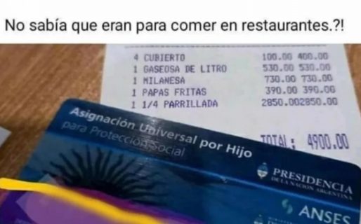 El dueño de una parrilla escrachó a una familia que pagó 4.900 pesos con la tarjeta de la AUH