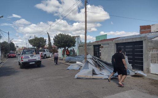 La ciudad ya sufre las inclemencias del viento