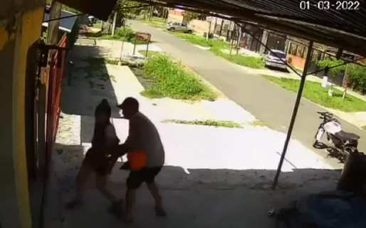 Un hombre se bajó de su moto para abusar sexualmente de una niña de 13 años