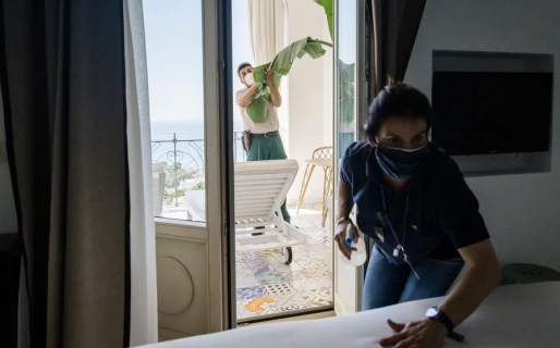 Las búsquedas de empleados de limpieza son las que más crecen en todo el mundo: cuáles son los otros 9 empleos más demandados en 2022