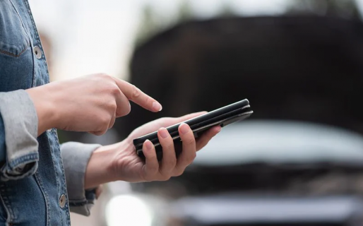 Chofer le ofreció un viaje gratis a una chica a cambio de sexo oral y lo escracharon