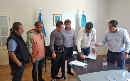 Estibadores llegan a un acuerdo y levantan medidas de fuerza