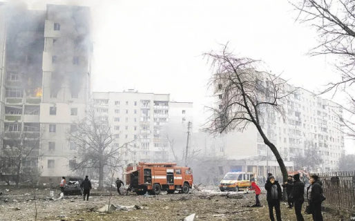 Rusia abrió corredores humanitarios, pero Ucrania lo acusa de no frenar el fuego