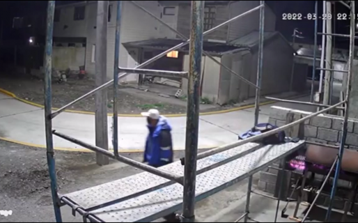Imperdonable: un sujeto se robó una tira de asado de una obra en construcción