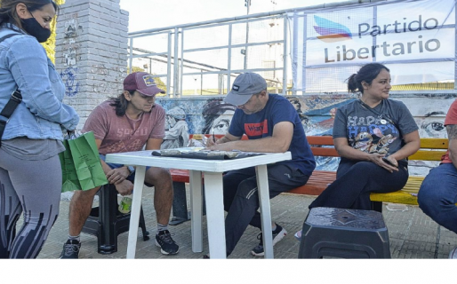 Los Libertarios se preparan para competir el 2023 en Chubut