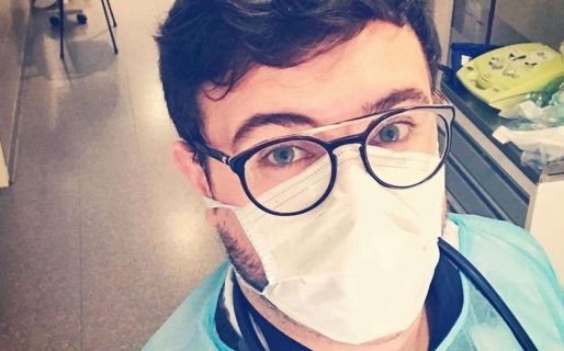 Un pediatra reclamó por su sueldo y se volvió viral: «Gano casi lo mismo que un paseador de perros”