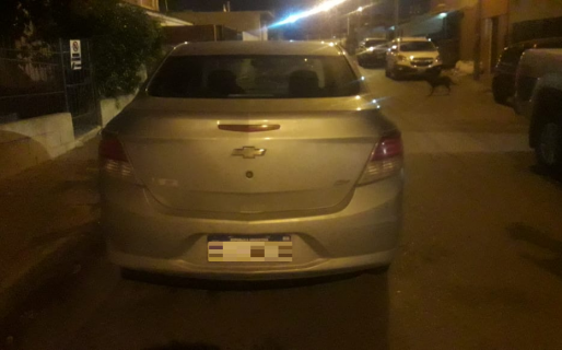 Encontraron en la calle un auto que había sido robado a la madrugada