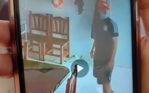 Aprovechó una distracción y le robó el celular a una bombera