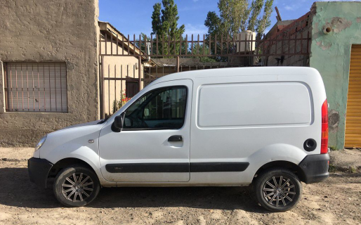 Dejó su vehículo con las llaves puestas y alguien se lo llevó