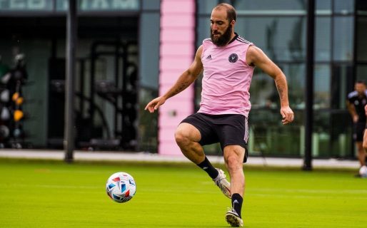 Gonzalo Higuain se retirará del fútbol a fin de año