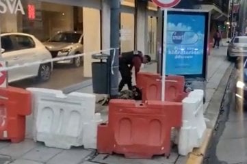 Un hombre atacó a una mujer policía, le robó el arma y abrió fuego en plena calle