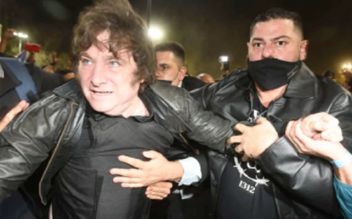 La foto de Javier Milei con chaleco antibalas: desde cuándo lo usa y por qué