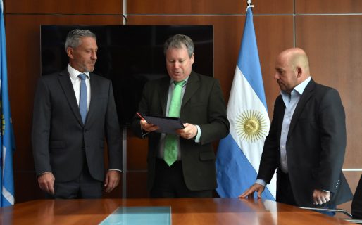 Arcioni retomó sus funciones a cargo del Ejecutivo Provincial