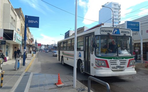 «Es una modificación para liberar una calle que es comercial»