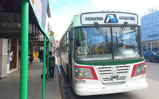 Prolongan la conciliación obligatoria y se suspende el paro de colectivos