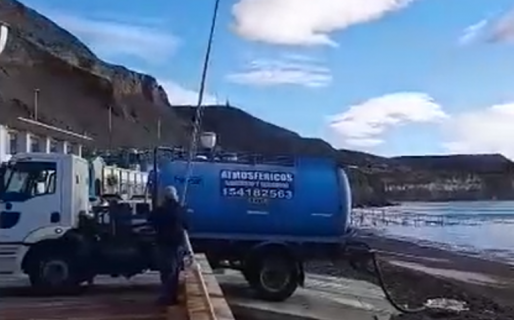 El Municipio aseguró que el líquido arrojado en la Costanera es agua de lluvia