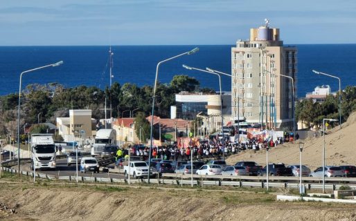 Movilización de la CCC: Piden que el salario mínimo, vital y móvil sea de 100 mil pesos