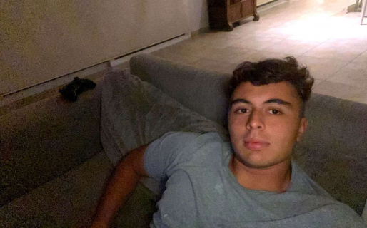 Lo llamaron 124 veces y no respondió, su familia lo dio por muerto pero estaba durmiendo