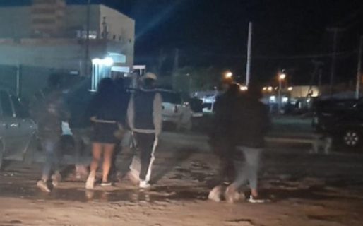 Desbarataron fiesta clandestina con 60 personas