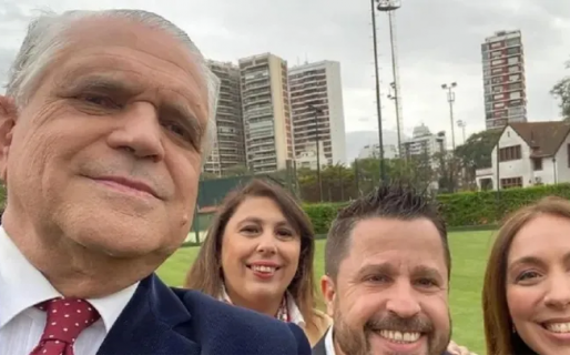 La curiosa duda de López Murphy al presentar sus nuevos lentes: a quién se parece